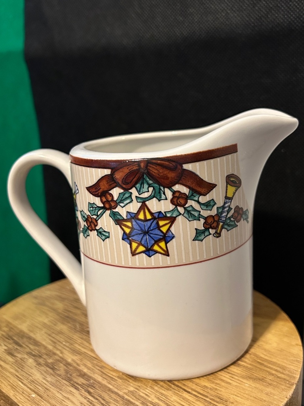 Fitz and Floyd Santa’s List Creamer 1994